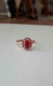 2,00 Karat ovaler geschliffener roter Granat Diamant für Damen Heiligenschein Ring 14K Gelbgold Oberfläche
