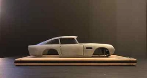 Aston Martin DB5 1965 - Beautiful Auto Sculpture 1:18 - Picture 1 of 16