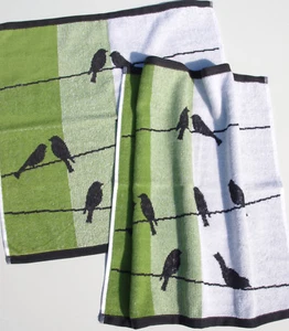 2x towels birds crash kitchen towels terry spring train singing animals green - Picture 1 of 4
