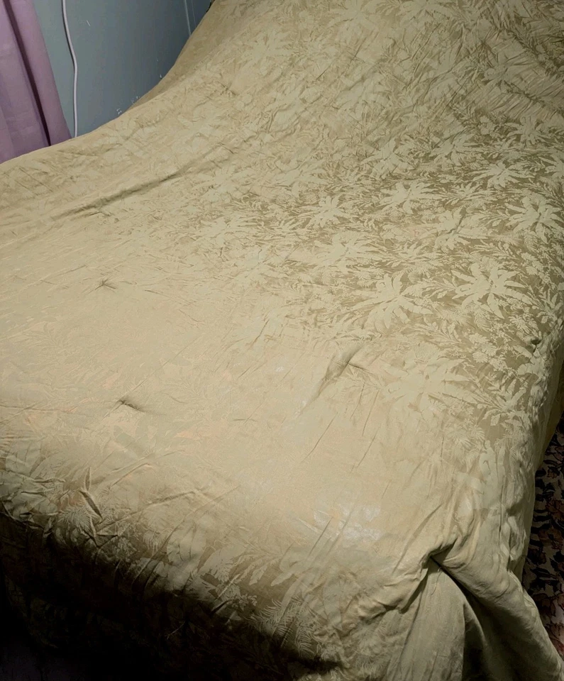 Tommy Bahama King Size 107 X 95 Green Cotton Sateen Palm Tree Print Comforter - Image 1 of 4