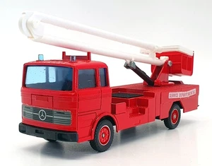 Solido Toner Gam II 15cm Long Diecast 3108 - Mercedes Benz Fire Engine - Picture 1 of 5