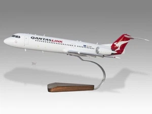 Fokker 100 QantasLink Network Aviation Desk Wood Airplane New Model Small 1/100 - Picture 1 of 12