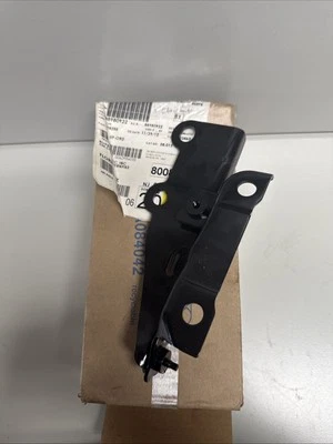 GM OEM capó-bisagra izquierda 88980922 2004-2012 Chevrolet Colorado GMC Canyon Foto 1 de 2