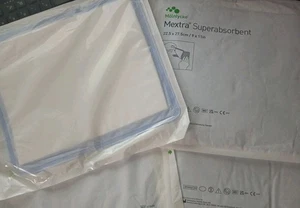 Mextra 610500 Superabsorbent Dressing 22.5cm x 32.5cm x 11 EXP 2026-9-28 - Picture 1 of 4