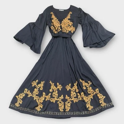 Платье миди с украшениями Tularosa S Flowy с оборками черно-золотистое - Изображение 1 из 4