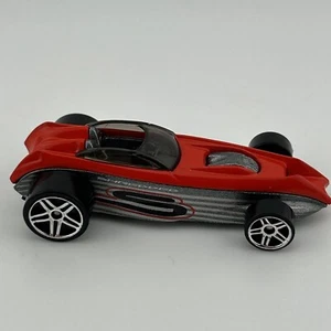 Coche triturado Hot Wheels 2004 rojo fundido a presión Malasia raro - Imagen 1 de 6