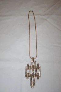 Vintage 40's & 50's Gold Colored 16" Pendent Neckless with Rhinestones - Picture 1 of 3