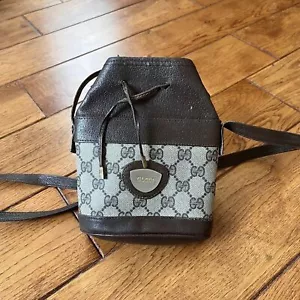 Vtg 1980’s Gucci GG Drawstring Bucket Coated Canvas Crossbody/Shoulder Bag Tan - Picture 1 of 10