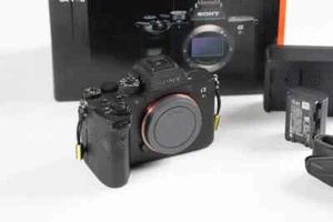 SONY A7 IV R Body – Vollformatkamera 61 MP | Sehr guter Zustand - Bild 1 von 6
