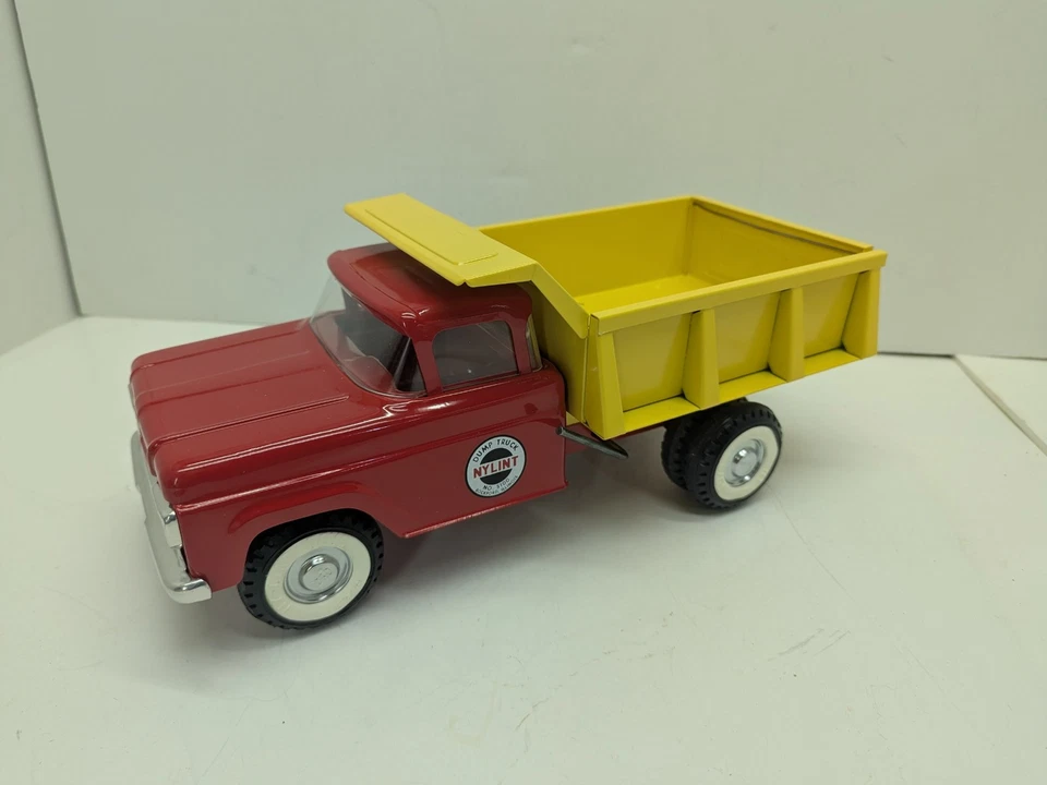 Camión de volteo Ford serie F 1960 rojo vintage Nylint #5100 *restaurado* Ny Lint 60 Foto 1 de 4