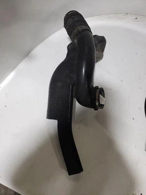 Tubo de admisión de aire frío del motor usado se adapta a: Chevrolet Avalanche 1500 2002 grado A Foto 1 de 4