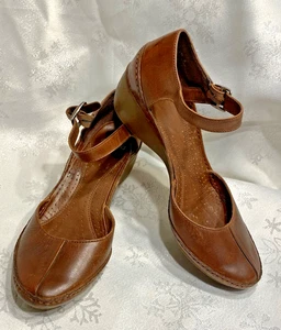Ladies Clarks Leather Brown Wedge Sandals/Shoes UK5 EU38 Buckle Strap Stunning - Picture 1 of 15
