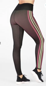 Fabletics Leggings S High Waist SEAMLESS Black Stripe Leggings Neu mit Etikett - Bild 1 von 4