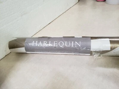 Harlequin Momentum 7 Transverse 68.6cm x 10.05m Gold and White Wallpaper - Image 1 of 4