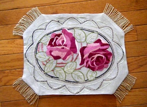 Antique Victorian linen topper h embroidered 2 roses with gold metallic fringes - Picture 1 of 7