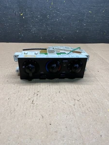 2001-2004 Nissan Xterra Frontier Temperature Climate Control AC Heat R6358 PS - Picture 1 of 8