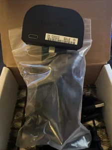 Magtek Magnesafe iDynamo 5 iPhone & iPad Credit Card Reader w/Adapters 21073131 - Picture 1 of 2