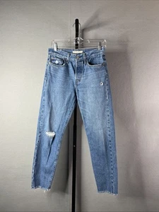 Pantalones de mezclilla Levi’s Wedgie para mujer 27 azul desgastado dobladillo crudo tiro medio botón mosca - Imagen 1 de 13