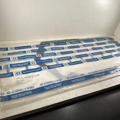 New OEM GM 25521994 Oil Pan Gasket Fits 20 Bolt Oil Pans Impala Firebird Regal - Image 1 of 4