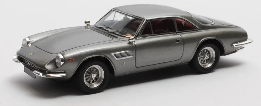 Matrix 1:43 Scale Ferrari 500 Superfast Silver 1965 Speciale Pininfarina - Image 1 of 1