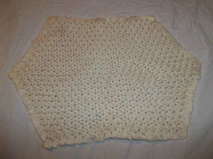 Doilie Hexagon, color blanco posiblemente vintage/hecho a mano - Imagen 1 de 3