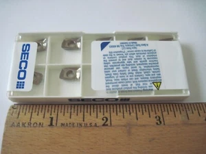 (Qty 10) Seco XOEX090308FR-E05 H15 Carbide Milling Inserts 00736 00039974 - Picture 1 of 3