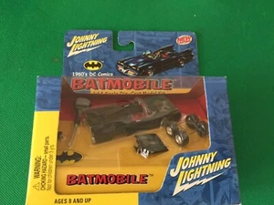 Johnny Lightning Batman 1960's DC Comics Batmobile Model Kit B414 - Picture 1 of 11