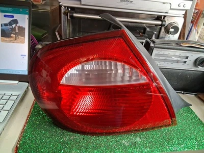 Conjunto de luces traseras Dodge Neon LH 2003-05 05303543AD Foto 1 de 4