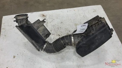 Chrysler 200 2015 purificador de aire Foto 1 de 4