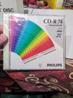 Philips CD-R 74 Professional 74min, 650MB , Gold, Recordable, Speed X - Image 1 of 4