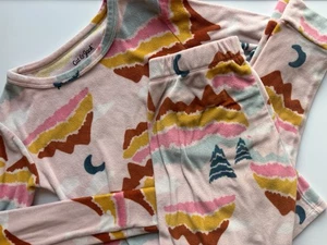 Cat & Jack Fleece Pajama Set Youth Girls Sz 8 Mountains Pink Comfy Warm Colorful - Picture 1 of 8
