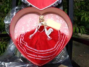 VALENTINE HEART Robert Tonner Tiny Kitty Collier Doll NRFB 2005 - Bild 1 von 13