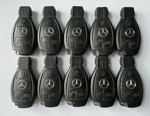 10 X MERCEDES 3 TASTEN FERNBEDIENUNG SMART SCHLÜSSELANHÄNGER RESTPOSTEN GETESTET + FUNKTIONIERT ORIGINAL - Bild 1 von 2