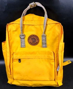 Mochila Clásica Fjallraven Kanken Dorado Amarillo Ocre ~ Acolchada Fjällräven - Imagen 1 de 10