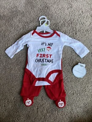 Newborn unisex 2pcs christmas theme outfit Sz NB - Image 1 of 4