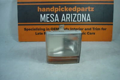 Cadillac Sevilla 1980-1985 OEM LH conjunto de luces de esquina delanteras Foto 1 de 4