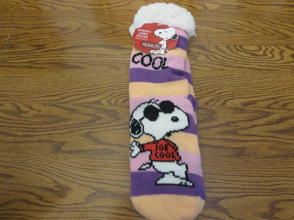Peanuts SNOOPY Sherpa Lined Socks (One Size Fits Most) Soft Non-Slip