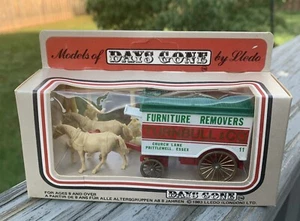 Lledo Days Gone - Turnbull & Co - Horse Drawn Die Cast. MIB W/Figures 1983 - Picture 1 of 4