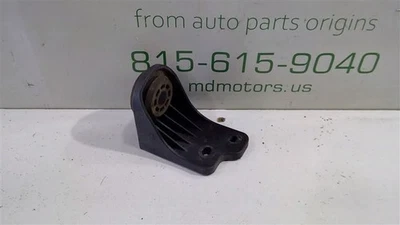 2020-2022 GMC ACADIA RADIATOR UPPER BRACKET OEM 84172435 - Image 1 of 4
