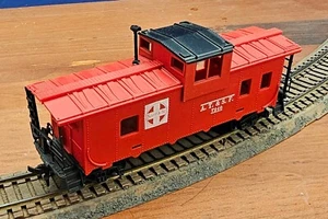 HO Caboose Santa Fe A.T & S.F. #7240 No Box Hong Kong Red - Picture 1 of 2