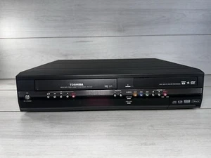 Toshiba RD-XV45-K-TB Video Cassette HDD DVD Recorder Black FAULTY SPARES - Picture 1 of 12
