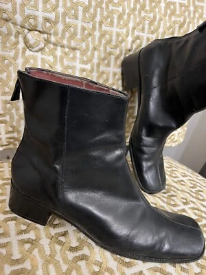  Vintage 90’s Unisa Genuine Black Ankle Length Zipper Boots Size 7.5B - Image 1 of 4