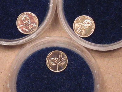 3 Mini 14K Sold Gold Lincoln 1909- 1982 Souvenir Coins .52 Grams Total. #16 - Image 1 of 4