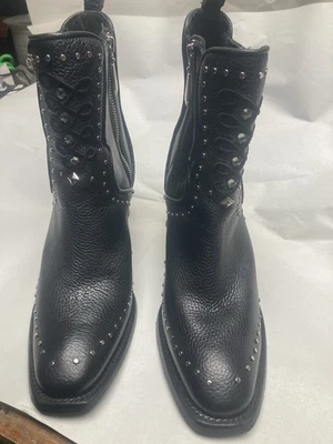 Botas femininas CUADRA 4PO4RS cravejadas tamanho 10 - Imagem 1 de 4