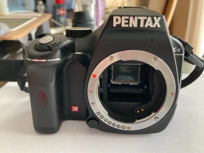 Pentax K-x Gehäuse Body Spiegelreflexkamera DSLR Kamera, Schwarz - Bild 1 von 4