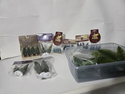 O-027 Guage Assorted Size Trees See Pics New Sweet - Image 1 of 4