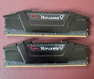 32GB G.Skill RipJaws V (2x16GB) - DDR4-3200 CL16 - F4-3200C16D-32GVK - RAM Kit - Bild 1 von 2