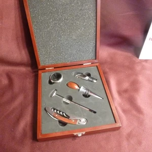 Abridor de botellas de vino - Juego de 5 piezas en caja de madera - NUEVO - Imagen 1 de 5