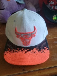 Chicago Bulls Mitchell And Ness Snapback Hat Embroidered Logo - Picture 1 of 4