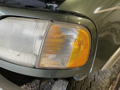 Luz de esquina/estacionamiento del conductor y relámpagos para camioneta Ford F150 97-03 1884347 Foto 1 de 4